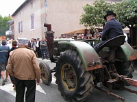 Tracteur (30eme fete des moissons de Saint-Jean-de-Touslas) (2)